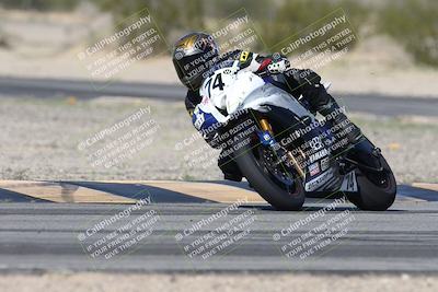 media/Jan-15-2026-Racers Edge (Thu) [[dfebeb70ab]]/3-B Group/Session 4 (Turn 5)/